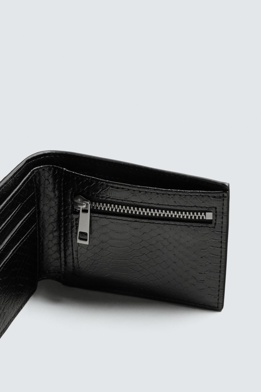 EMBOSSED WALLET